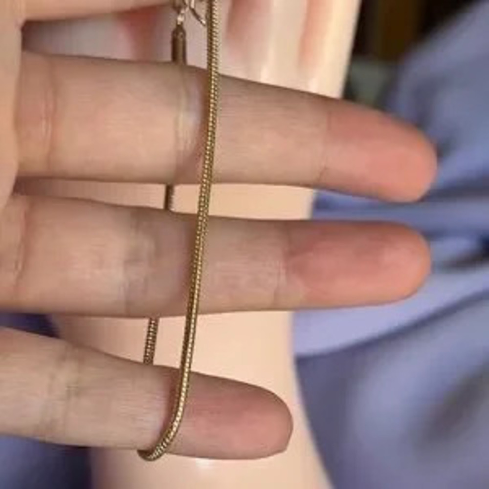 Gold Sleek Bracelet